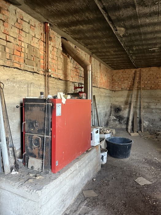 Не будинок, а зАмок.