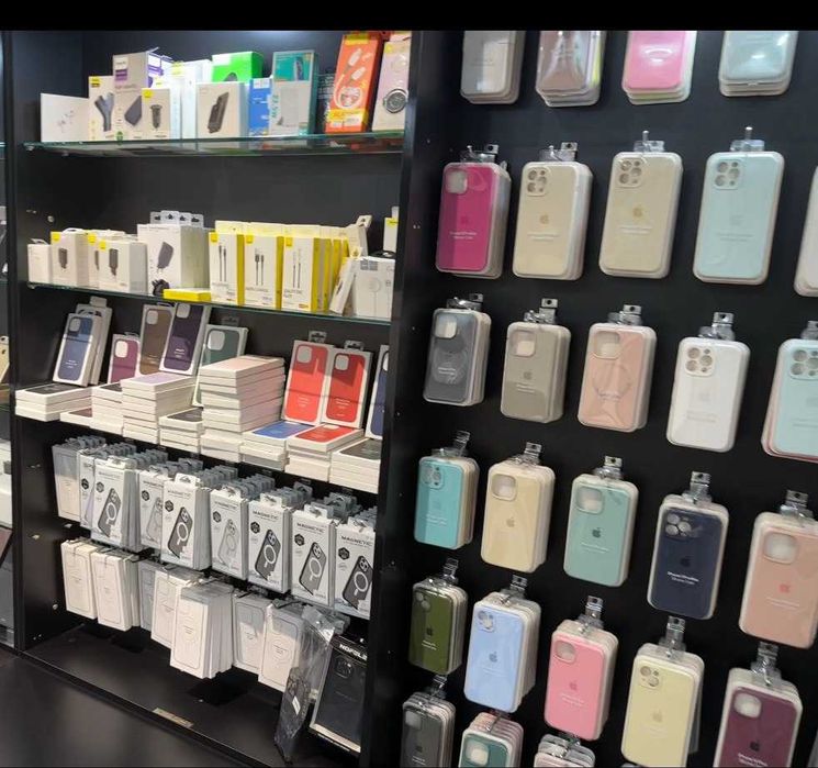 Полка під аксесуари для побільних телефонів та інше з диваном