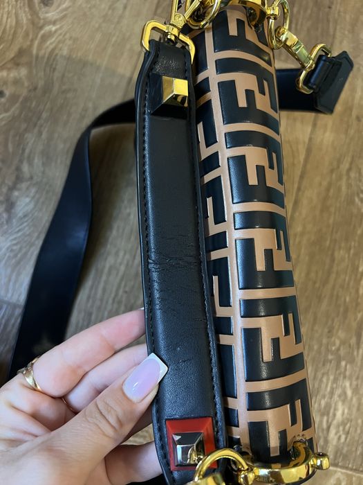 Гарна сумочка Fendi