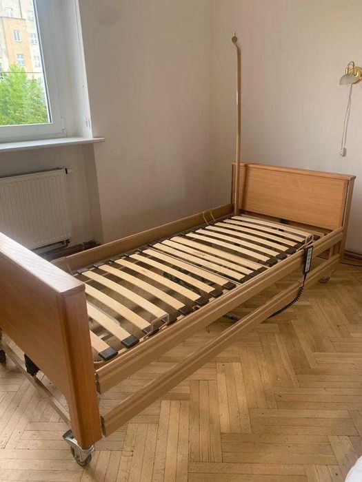 ŁÓŻKO REHABILITACYJNE ortopedyczne automatyczne - pilot, materac, taca