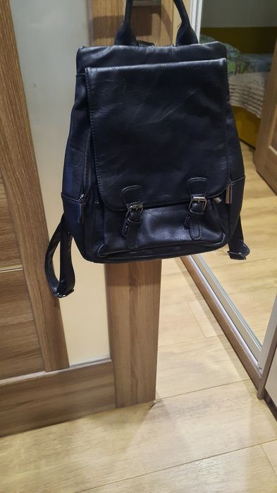 Рюкзак чорний молодіжний