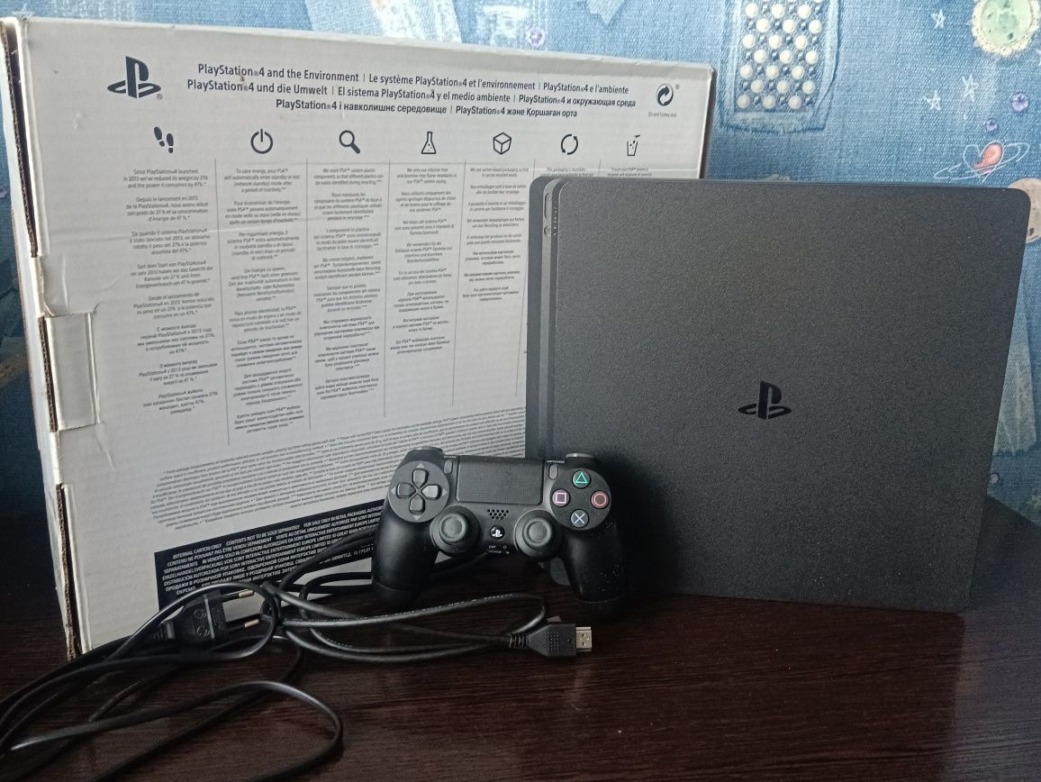 Продам playstation 4slim