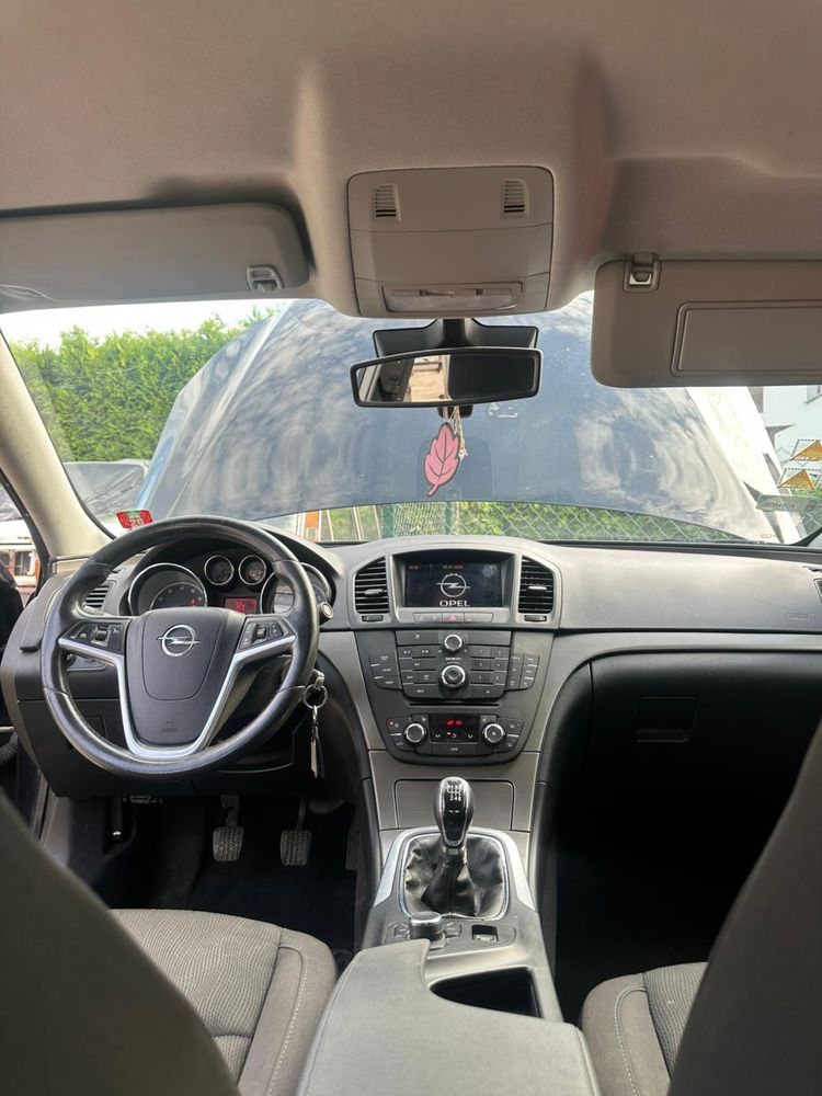Opel Insignia 1.8 benzyna xenon klima po remoncie