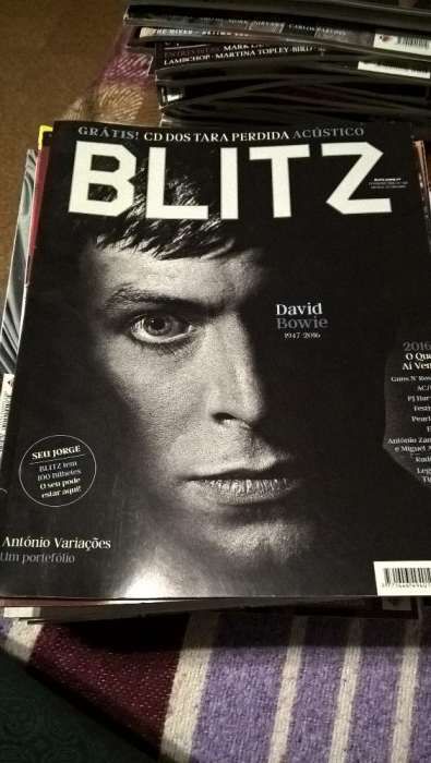 Blitz - Capa David Bowie (Portes incluídos)