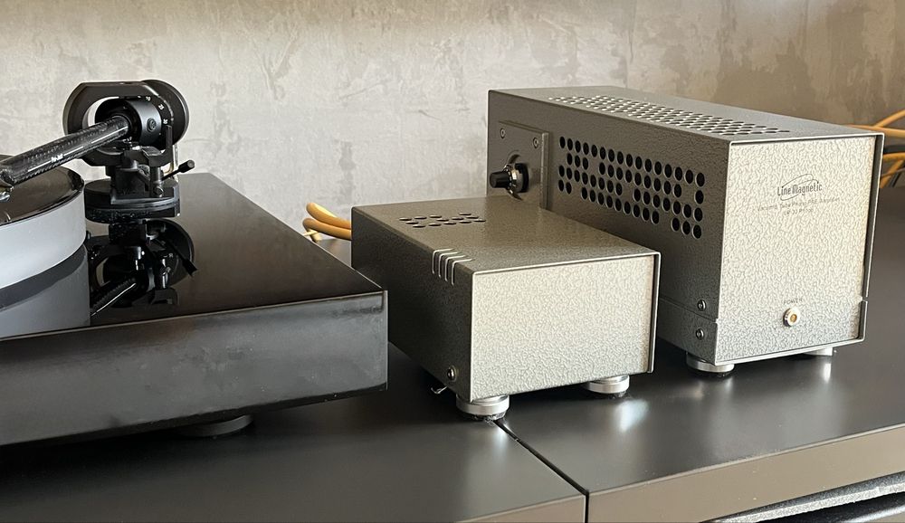 Przedwzmacniacz gramofonowy lampowy phono Line Magnetic LP-33