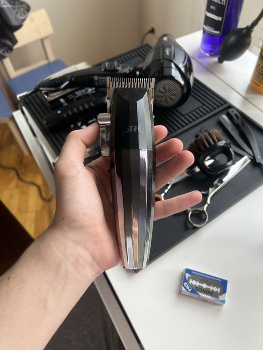 Профессиональная машинка для стрижки grl