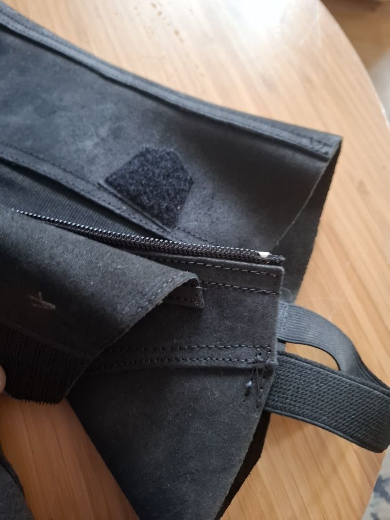 Czapsy nowe skórzane XL