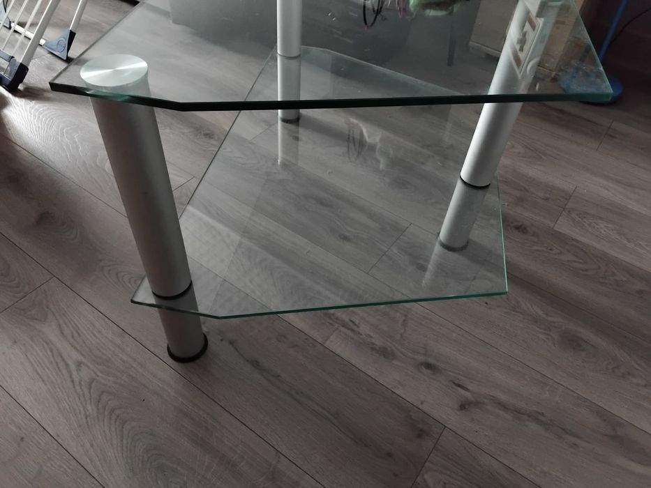 Stolik pod telewizor