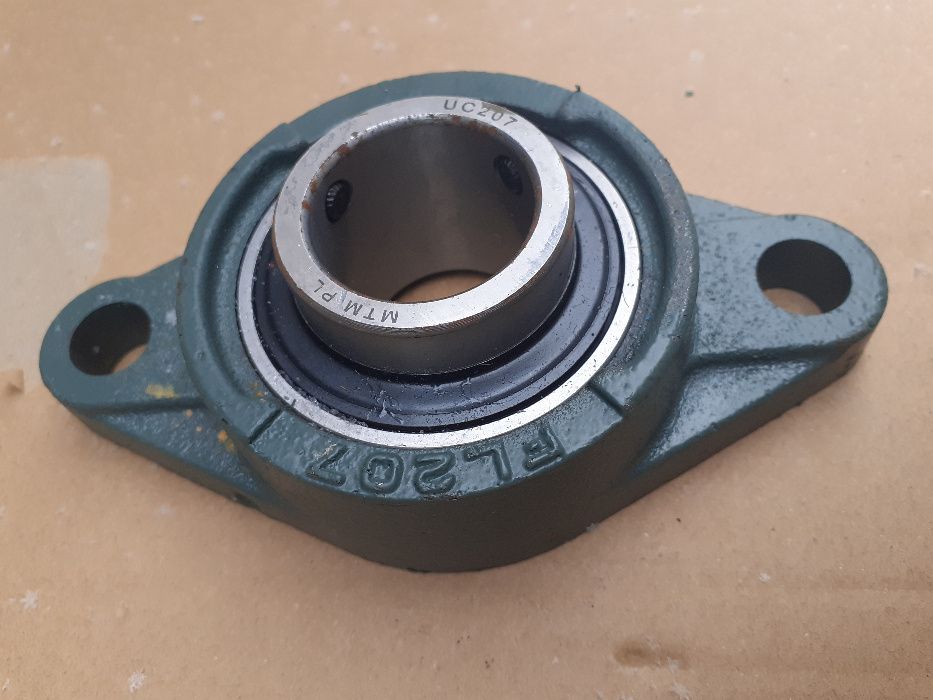 łożysko w obudowie fi 35mm zespół łożysk obudowa łożysko UCFL 207