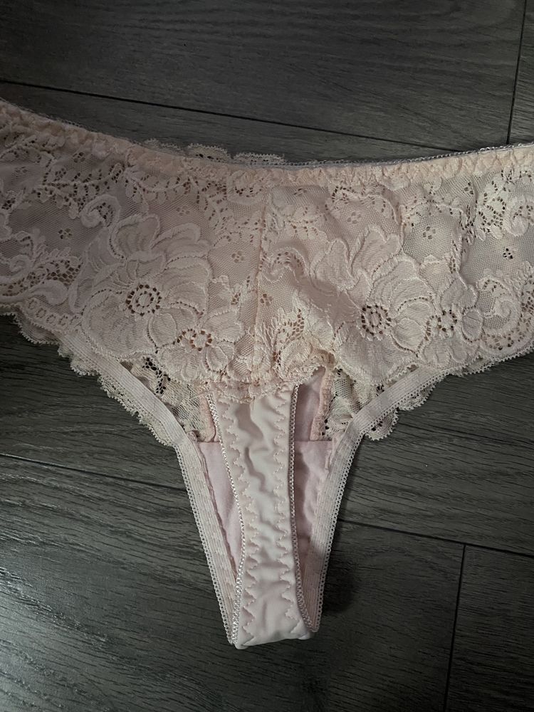 Stringi damskie