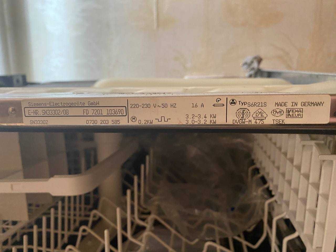 Посудомийна машина Siemens SN 33302/08