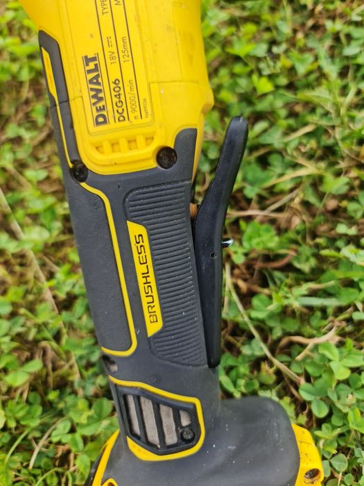 Продам болгарку dewalt dcg 406