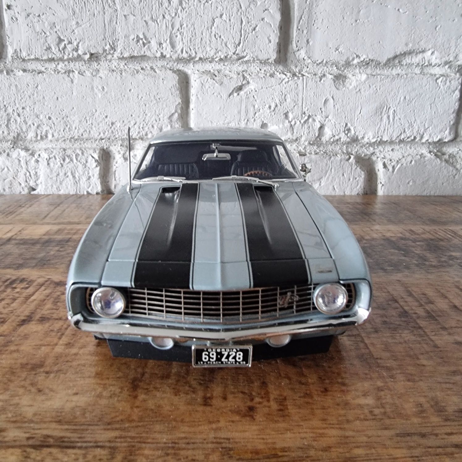 Chevrolet Camaro 69 ACME 1:18