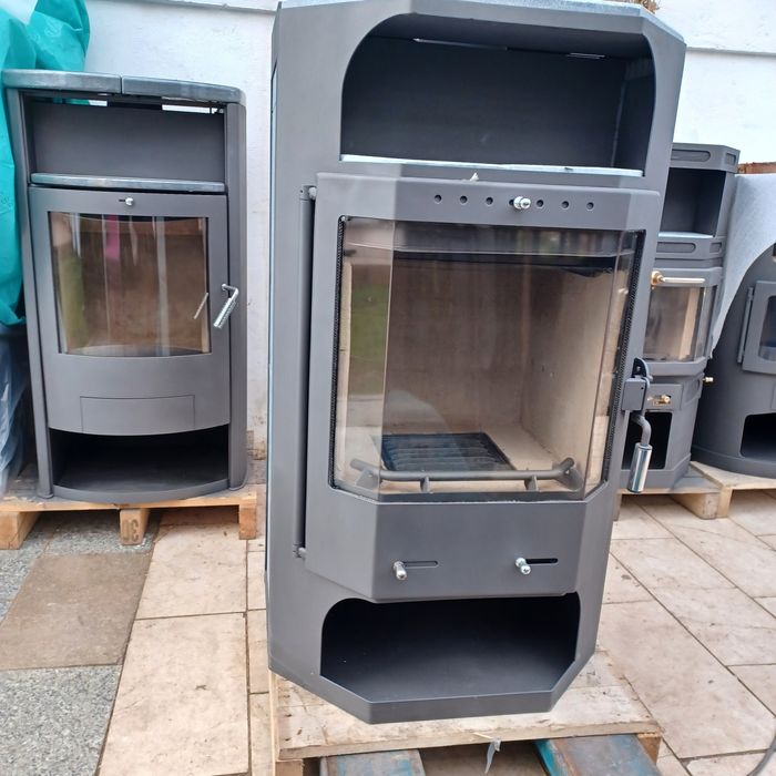 Kominek- koza piec wolnostojący 8 KW