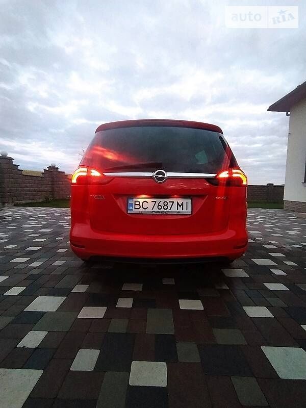 OPEL Zafira продам 2012 Дизель 2.0