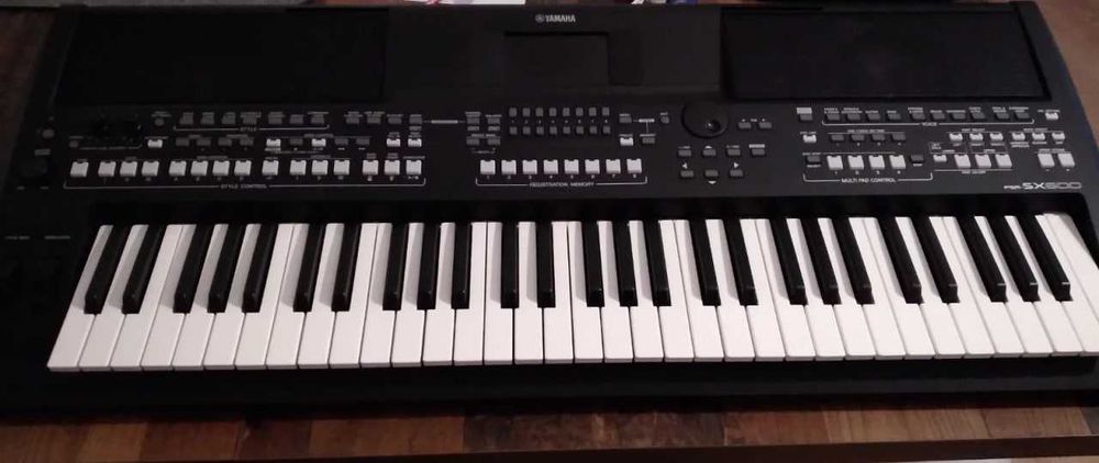 Klawiatura Yamaha PSR-SX600