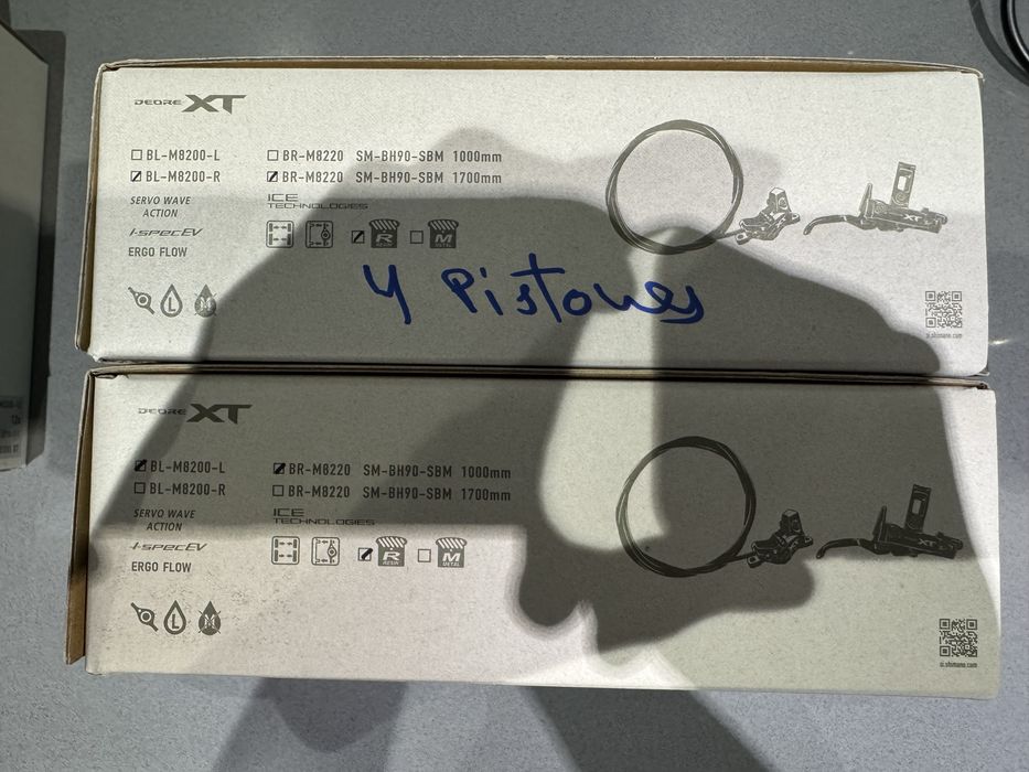 Travões Shimano XT M8200 4 pistões / Novos