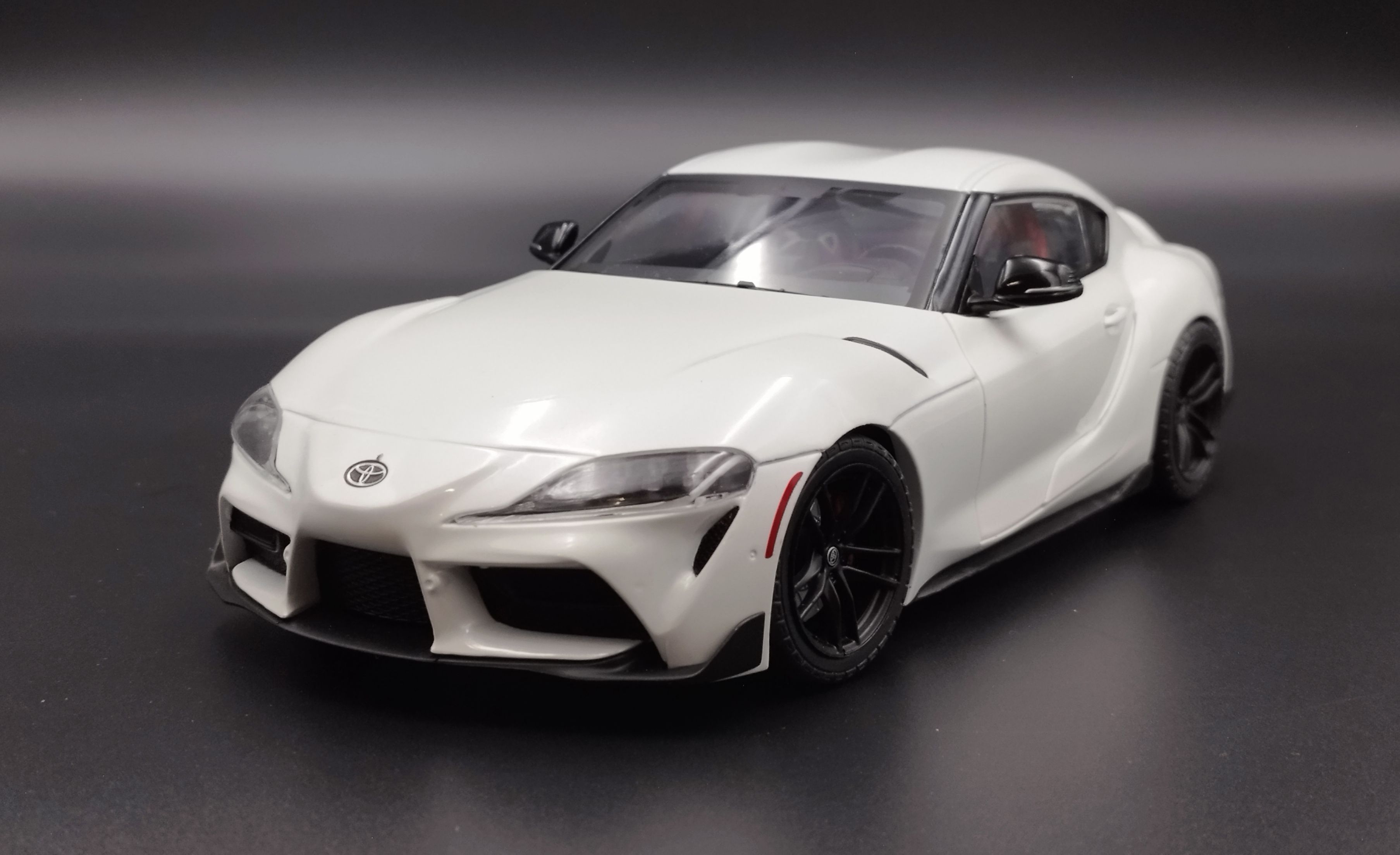 1:18 Solido 2023 TOYOTA GR Supra Streetfighter Pearl White model nowy