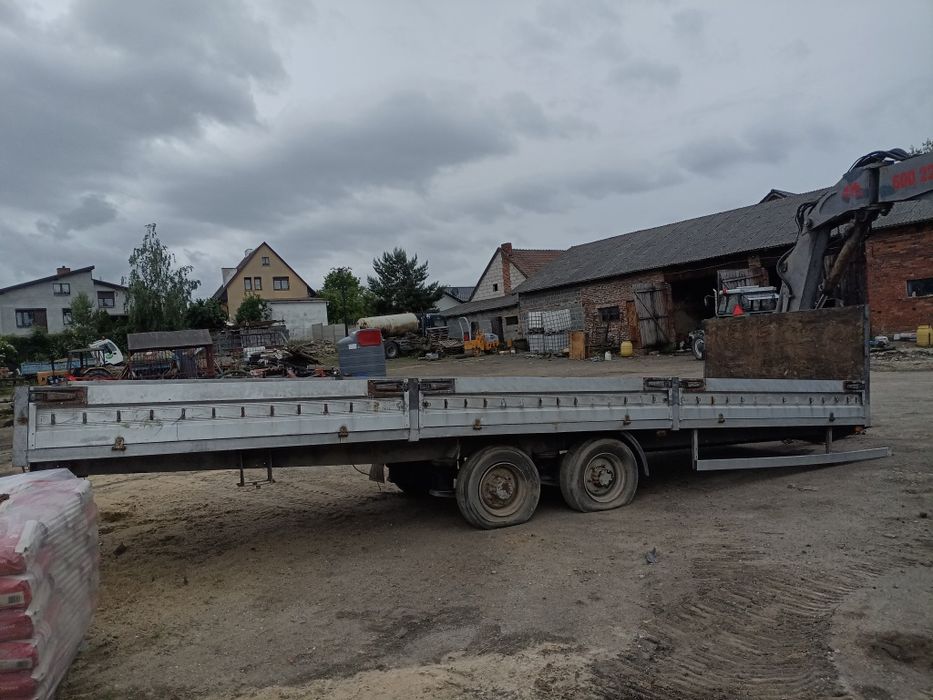 Zabudowa z przyczepy magazyn plandeka