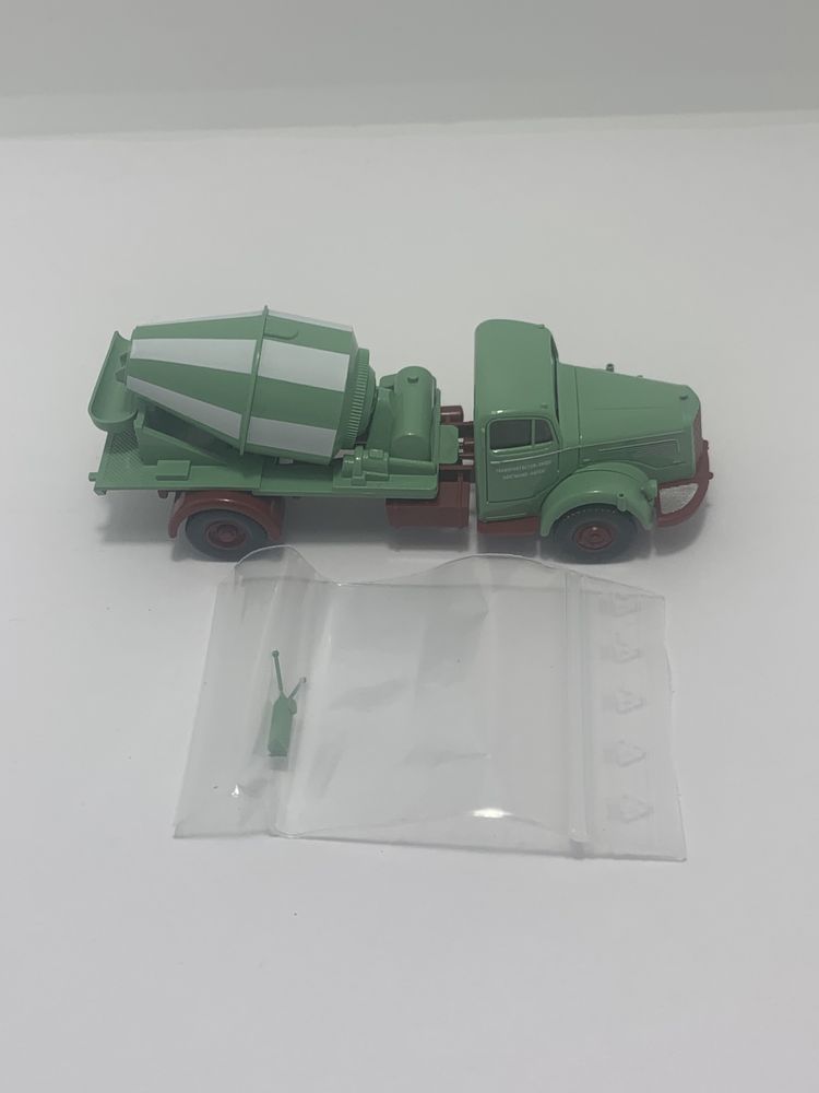 Mercedes L 6600 da Wiking escala 1/87