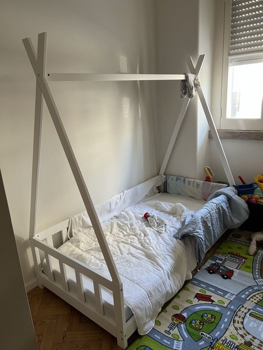 Cama Montessori com colchão incluido