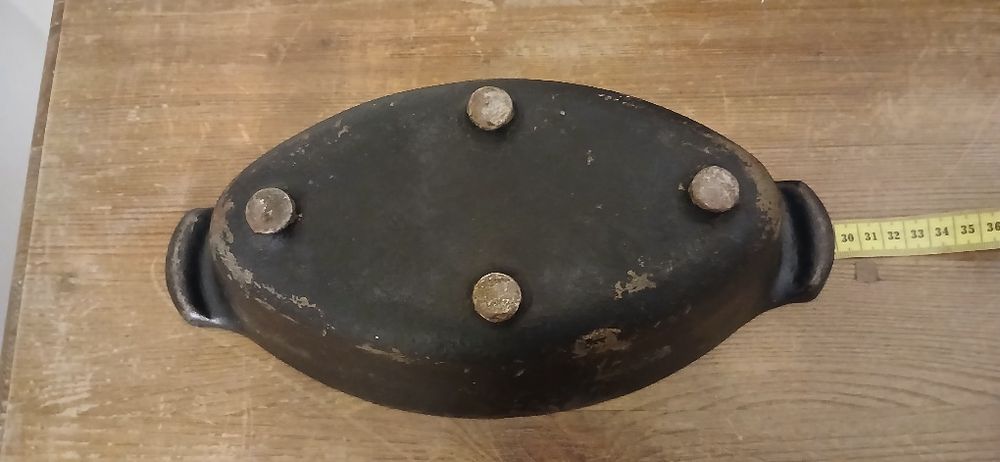 Stara nie gesiarka nie emaliowana, naczynie, garnek