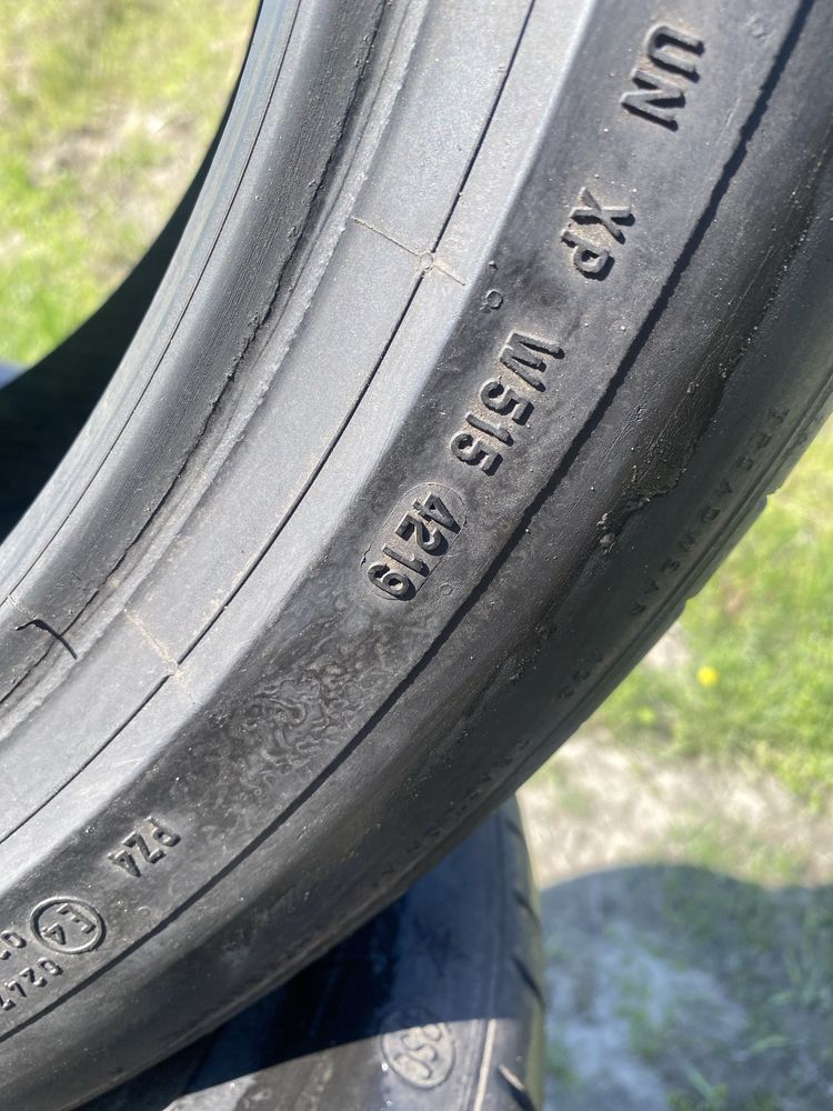 666 Пара бронированных летних шин R20 305/40 Pirelli