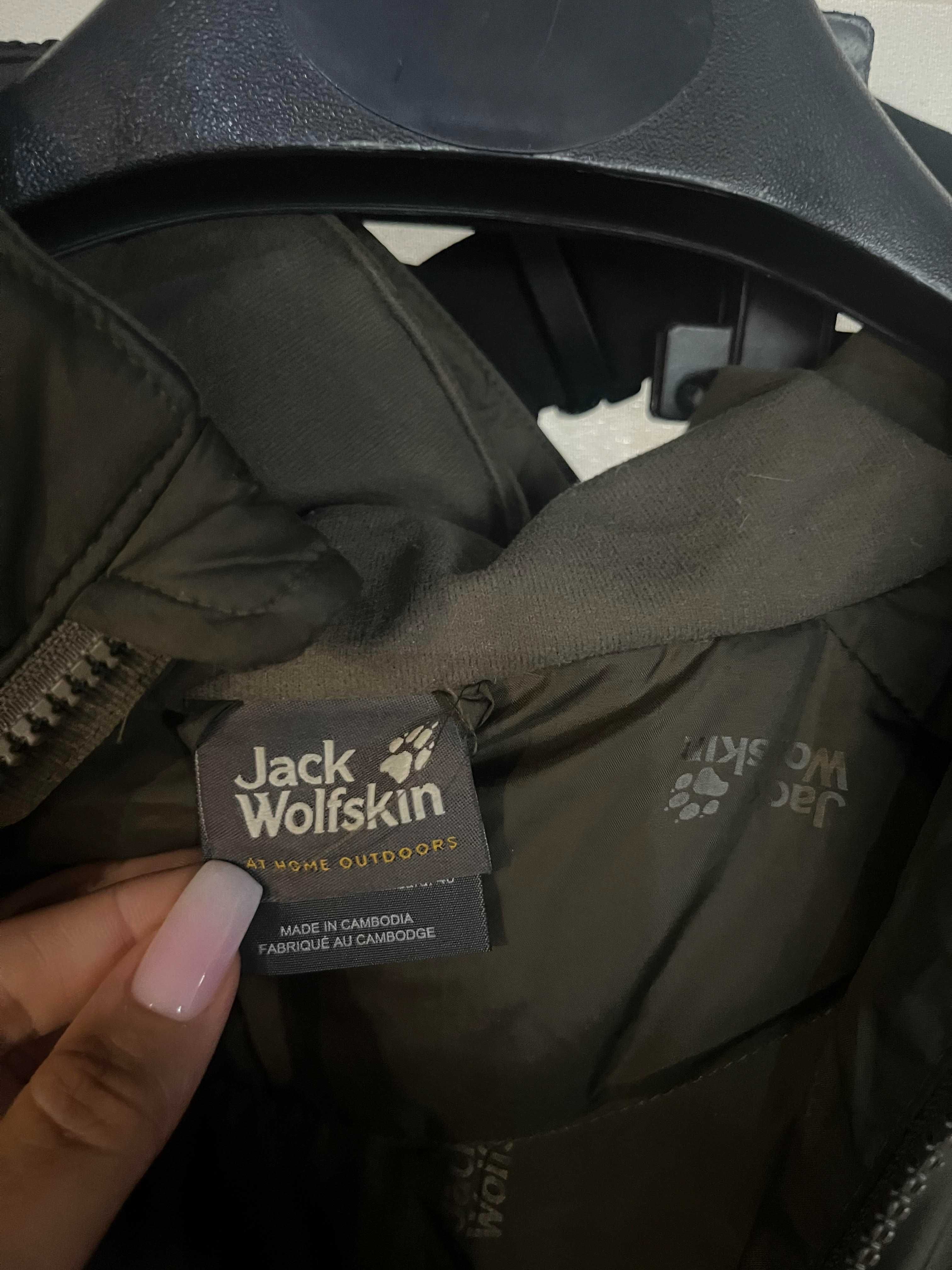 Kurtka puchowa Jack Wolfskin