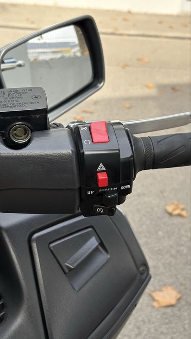 Suzuki Burgman 650 Executive impecável