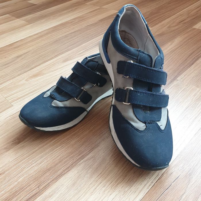 Pólbuty skórzane Kornecki rozm. 36