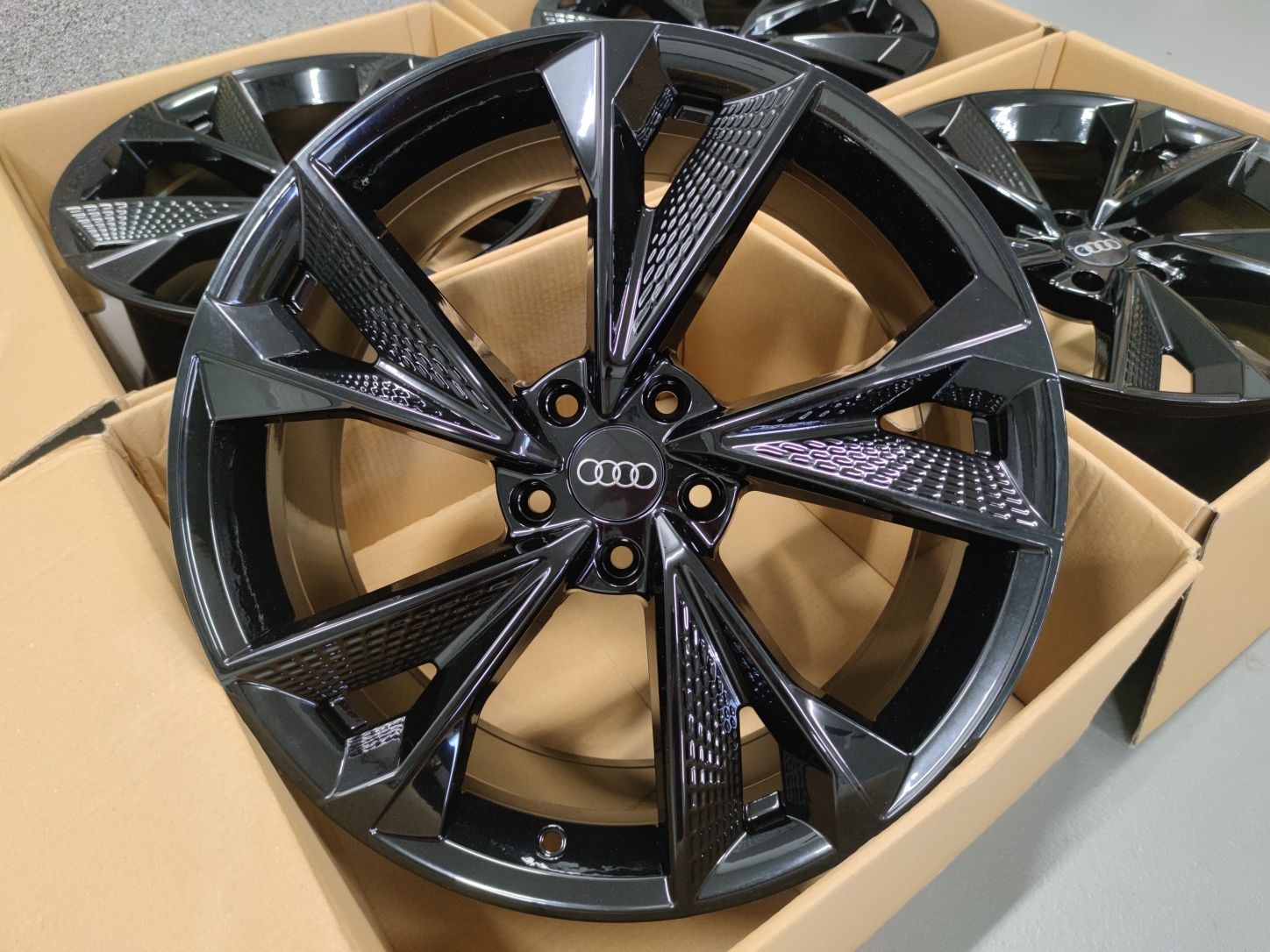 Komplet felg Audi Volkswagen 19" 5x112