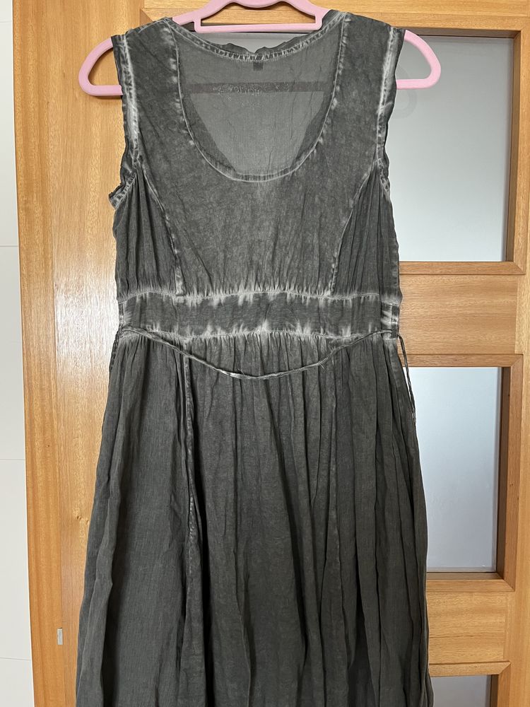 Vestido cinzento Midi