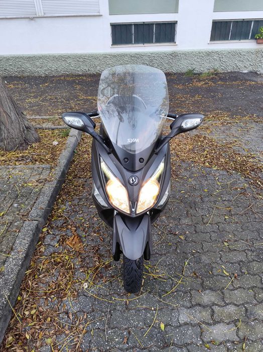 Vendo ou troco por carro SYM GTS 125 i