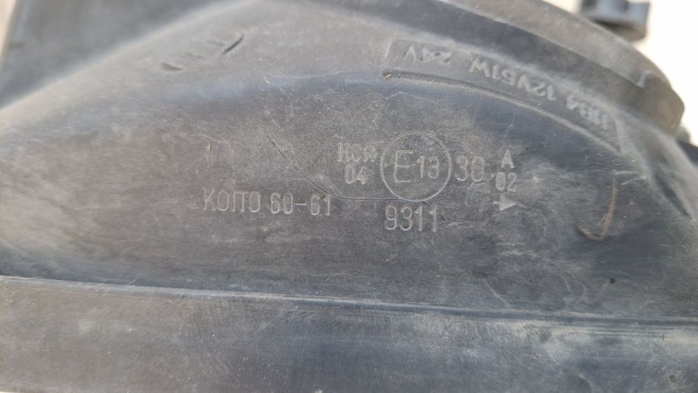 Оригінальні фари Toyota land cruiser 100