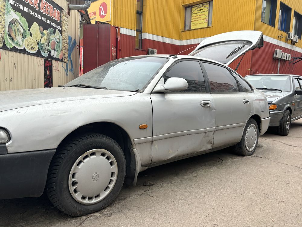 Mazda 626 1992 року