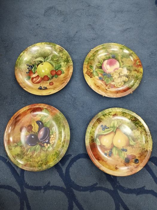 Conjunto 4 pratos 65€