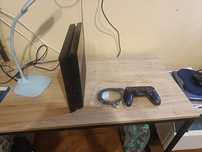 Ps4 slim 500GB z padem