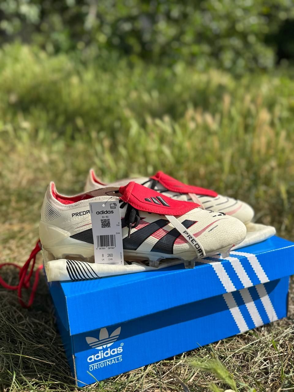 Бутси чоловічі adidas predator 42 (27 см) для футболу