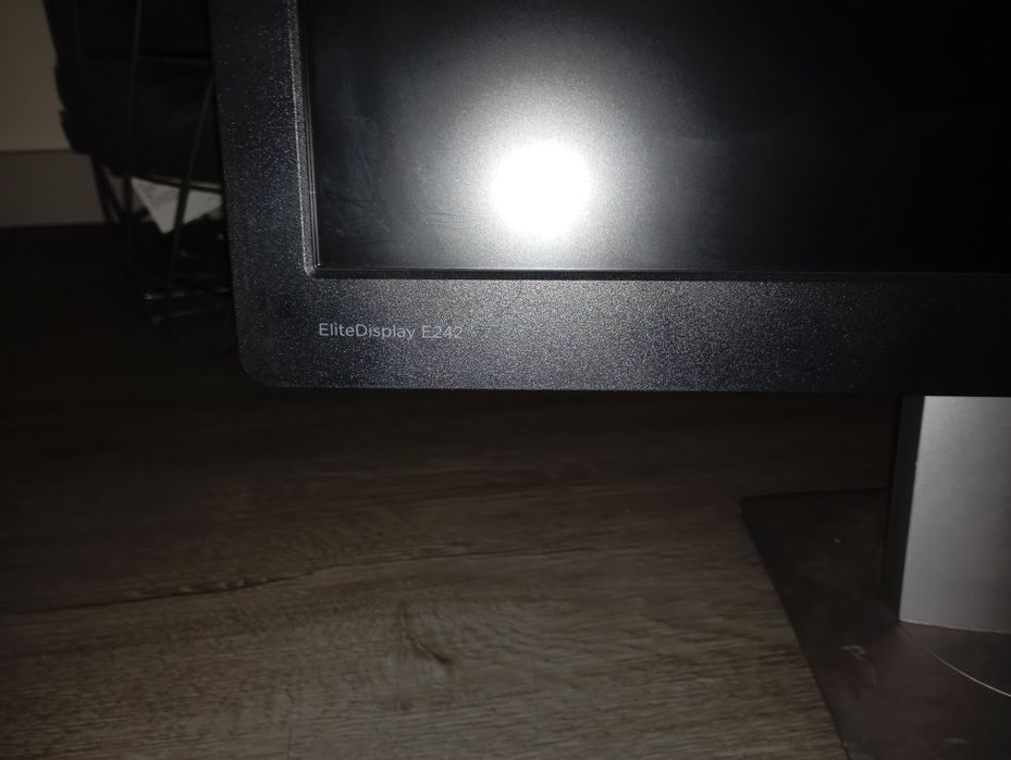 Monitor HP E 242