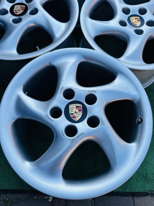 Диски різноширокі 5/130 R18 Porshe