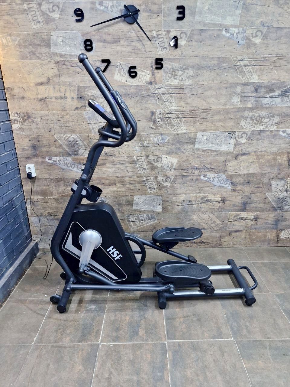 Орбітрек  HouseFit HB 8049ELM надійний, безшумний, доставка