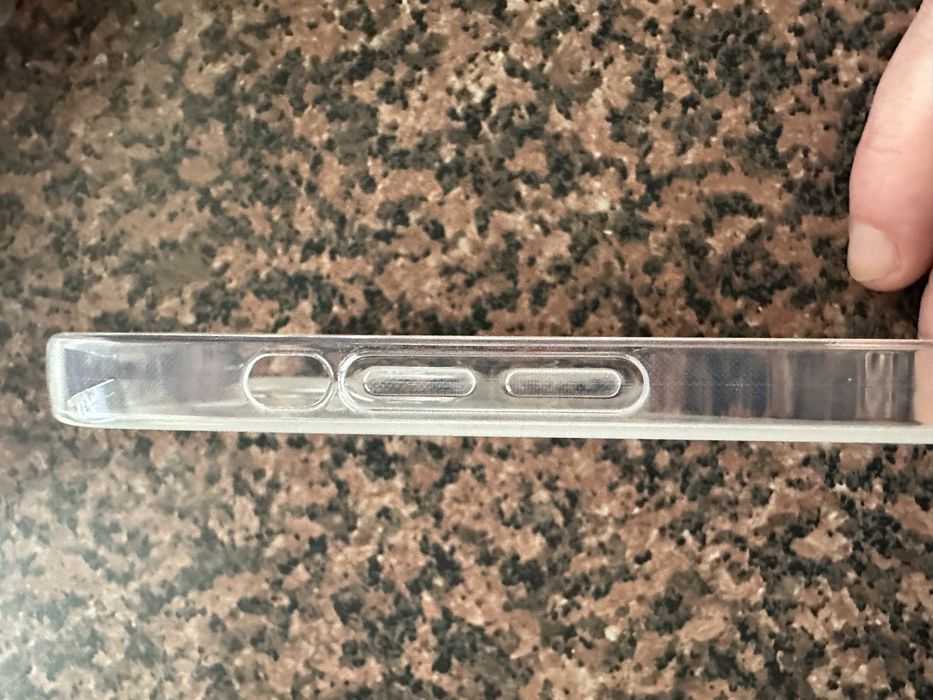 Etui / case na iPhone 14 pro..