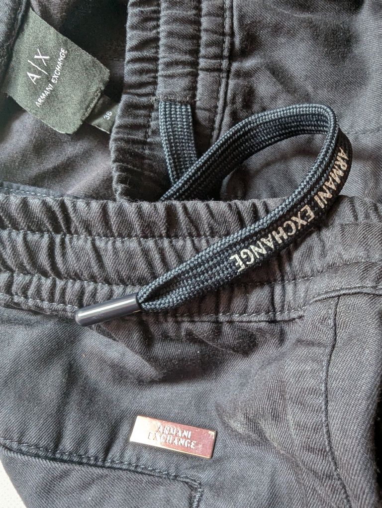 Шорти ARMANI exchange 36р.