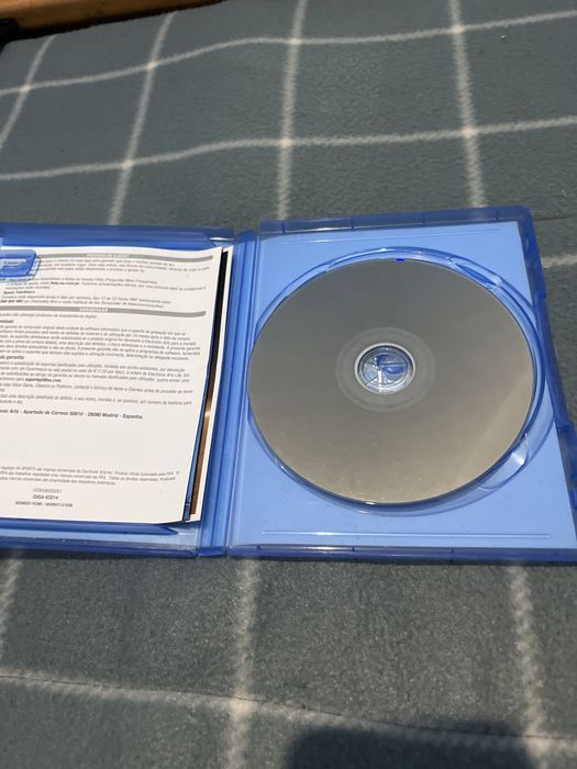 Fifa 17 ps4 praticamente novo