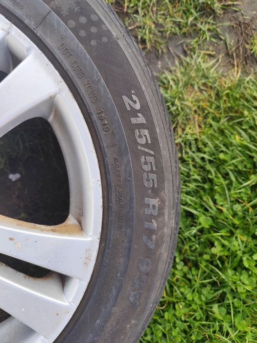 Felgi aluminiowe 17" 5x120 4 sztuki z oponami zimowymi 215/55