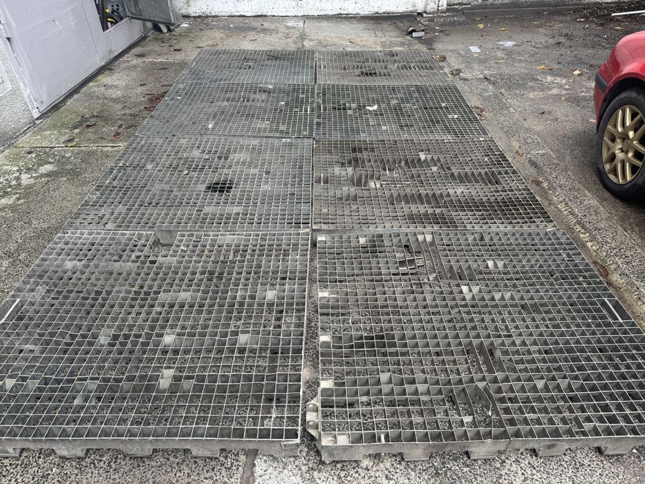 Решітки оцинковані з рефвагону для малярки, мийки