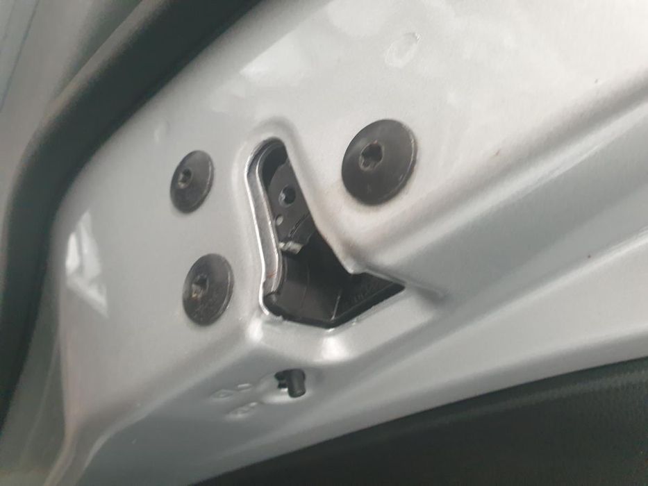 Fechadura / fecho porta trás esquerdo RENAULT Clio V (BF_)