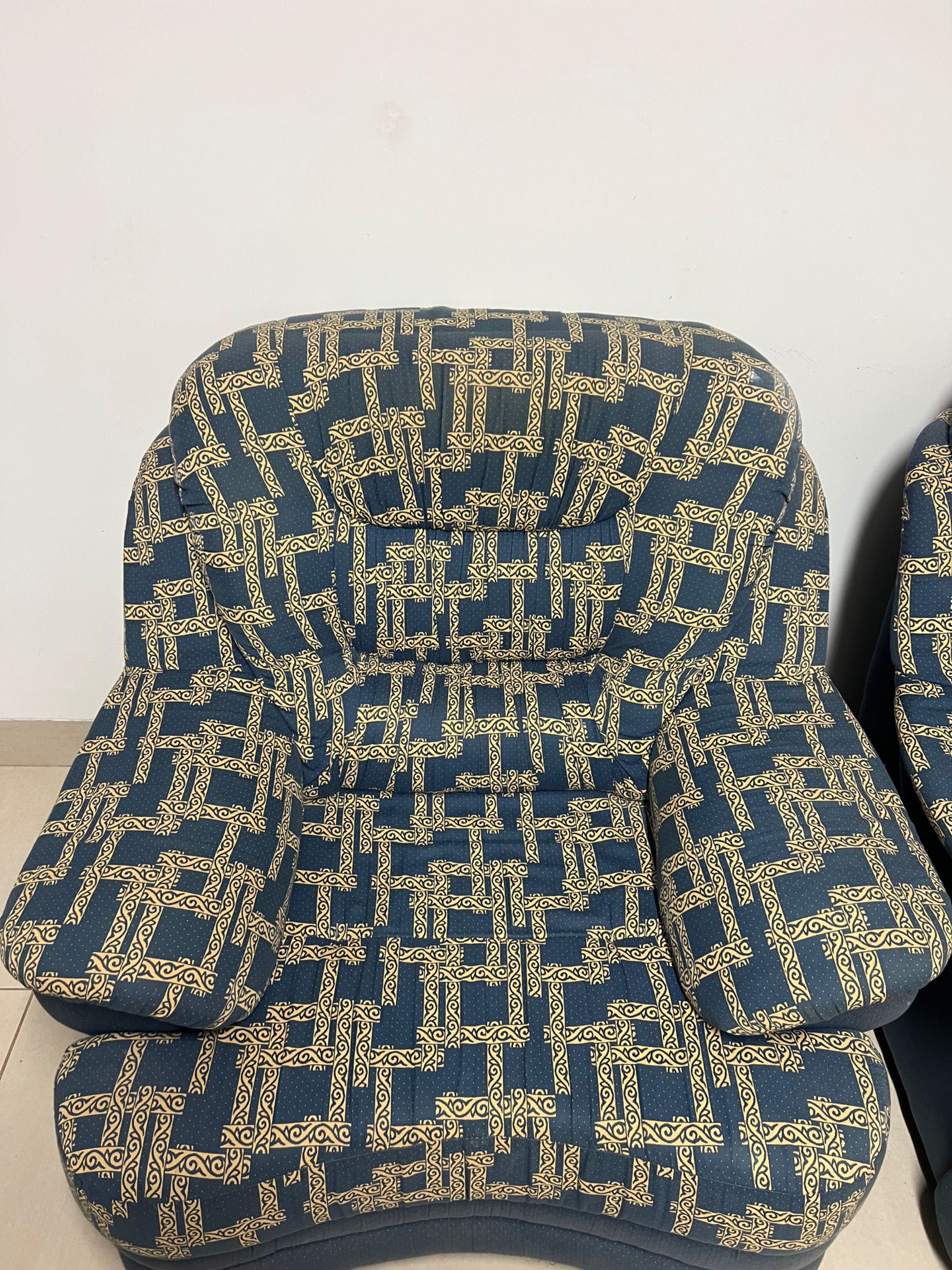 Sofá Cama + 2 Sofás Individuais