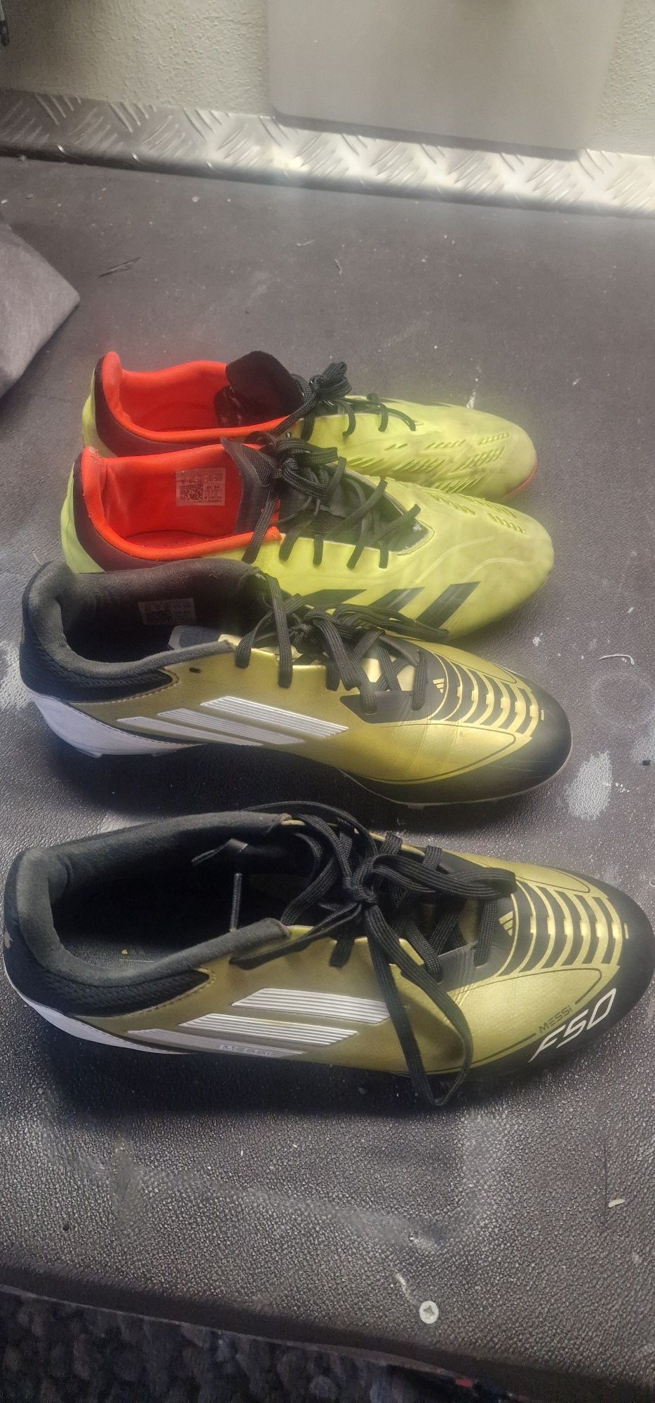 5 pares de Chuteiras Messi F50 NOVAS