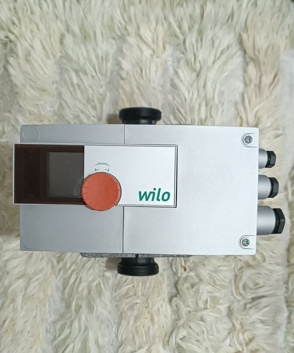 Насос Wilo Stratos 25/1-8